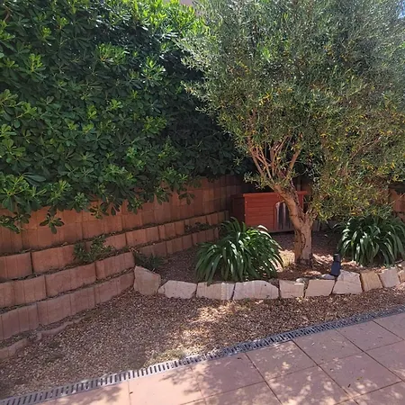 House For 4 With Yard * Fréjus