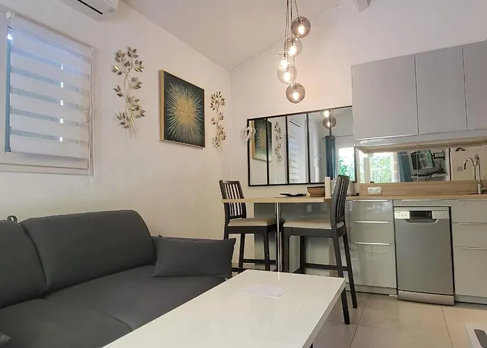 בית נופש House For 4 With Yard